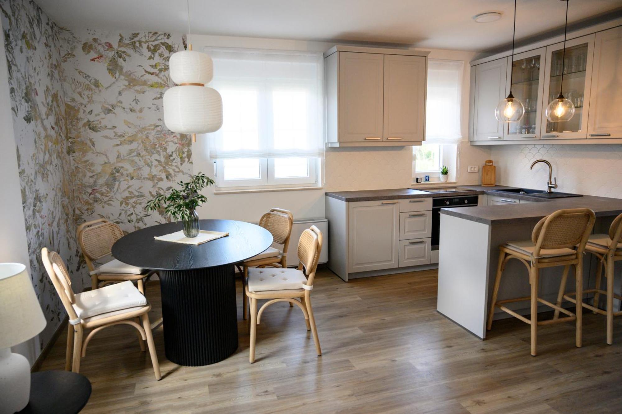 מדולין Appartments Smrikve מראה חיצוני תמונה