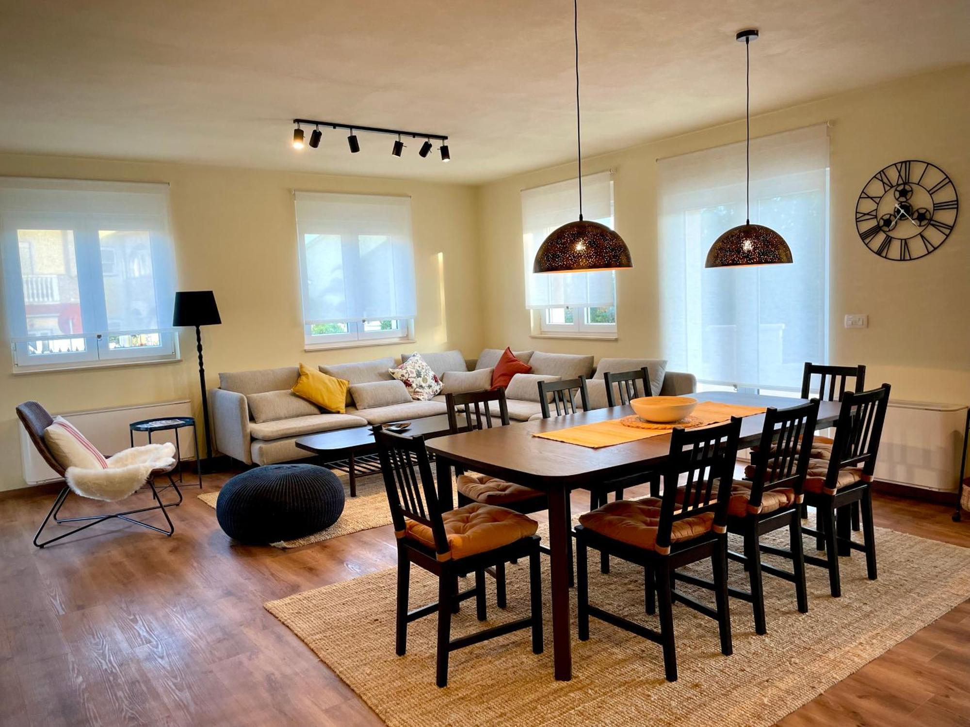 מדולין Appartments Smrikve מראה חיצוני תמונה