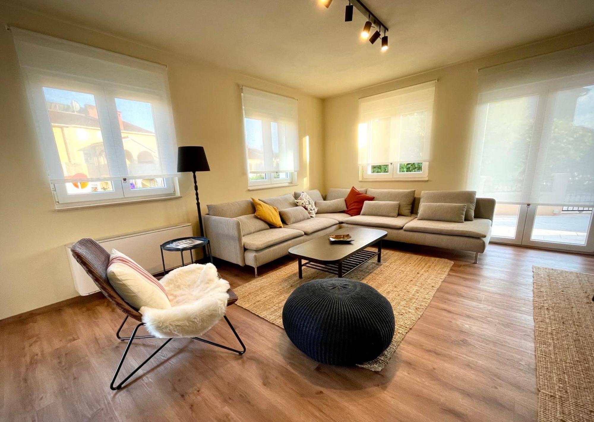 מדולין Appartments Smrikve מראה חיצוני תמונה
